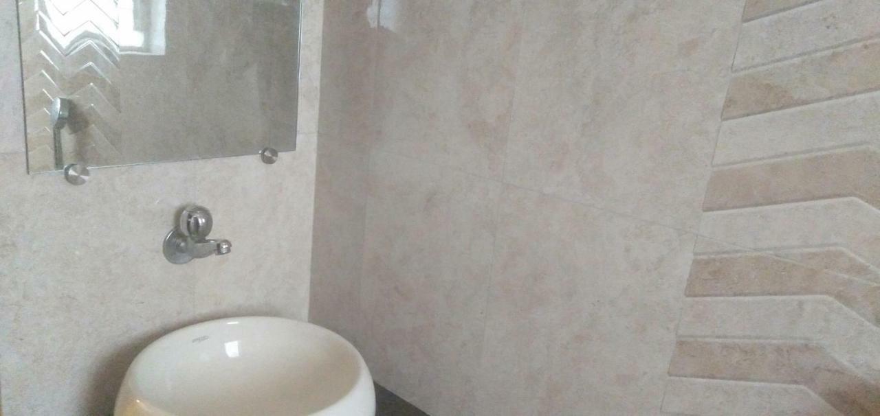 Hotel Rose Lodge Pune Luaran gambar