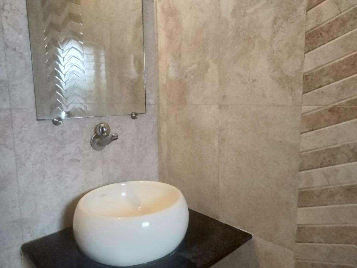 Hotel Rose Lodge Pune Luaran gambar